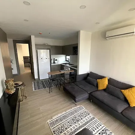 Denize Sifir, Havuz Manzarali, Merkezde 1+1 شقة بودروم